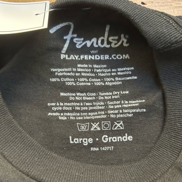 FENDER Black Graphic Tee with a Fender Guitar Logo Unisex - Picture 2 of 7